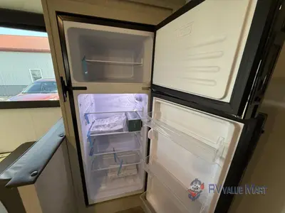 2025 Shasta RVs i-5 Edition photo 15