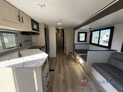 2025 Shasta RVs i-5 Edition photo 9