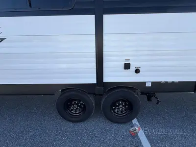 2025 Shasta RVs i-5 Edition photo 5