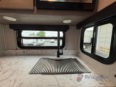 2021 Keystone RV Outback Ultra Lite photo 16