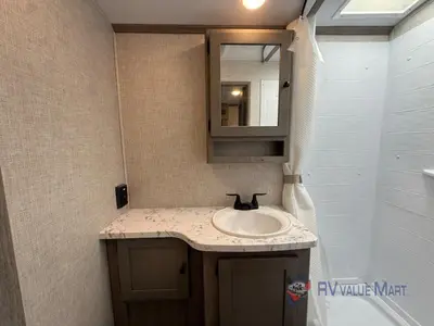 2021 Keystone RV Outback Ultra Lite photo 19