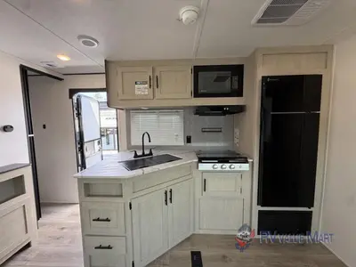 2026 Shasta RVs i-5 Edition photo 13
