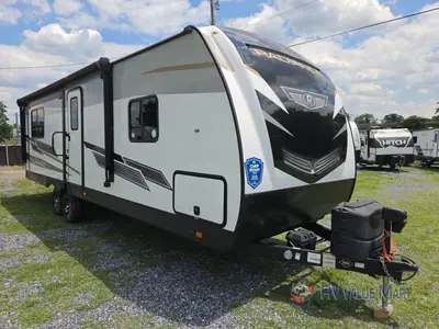 Used 2022 Cruiser Radiance Ultra Lite 27RE