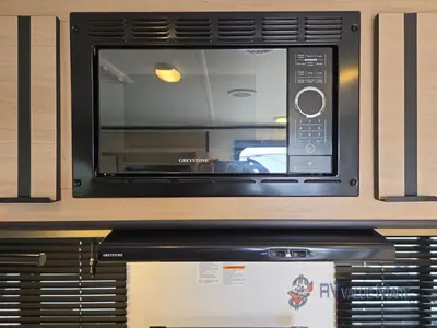 2022 Cruiser Radiance Ultra Lite photo 27