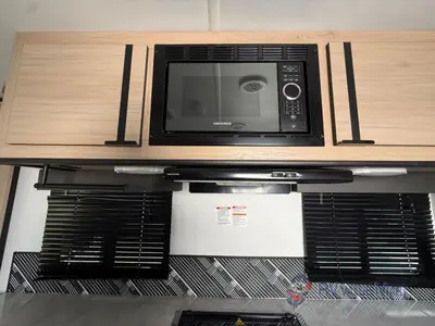 2022 Cruiser Radiance Ultra Lite photo 15