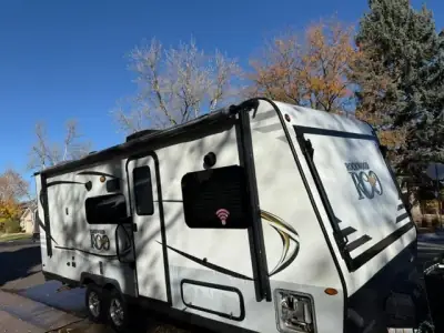 Used 2020 Forest River Rockwood Roo 233S