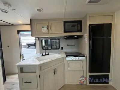 2026 Shasta RVs i-5 Edition photo 13