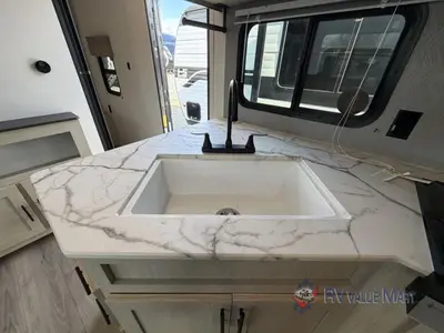 2026 Shasta RVs i-5 Edition photo 16