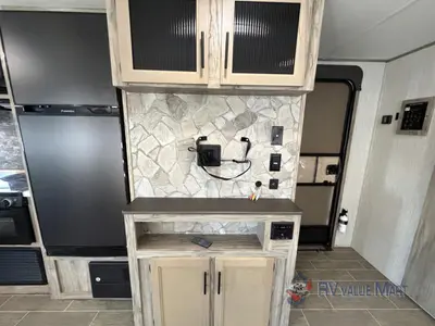 2020 Forest River RV Cherokee Alpha Wolf photo 18