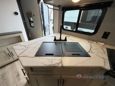2026 Shasta RVs i-5 Edition photo 13