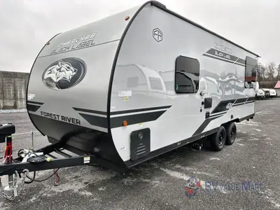 2026 Forest River RV Cherokee Grey Wolf Black Label photo 4