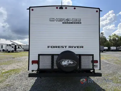 2026 Forest River RV Cherokee Grey Wolf photo 7
