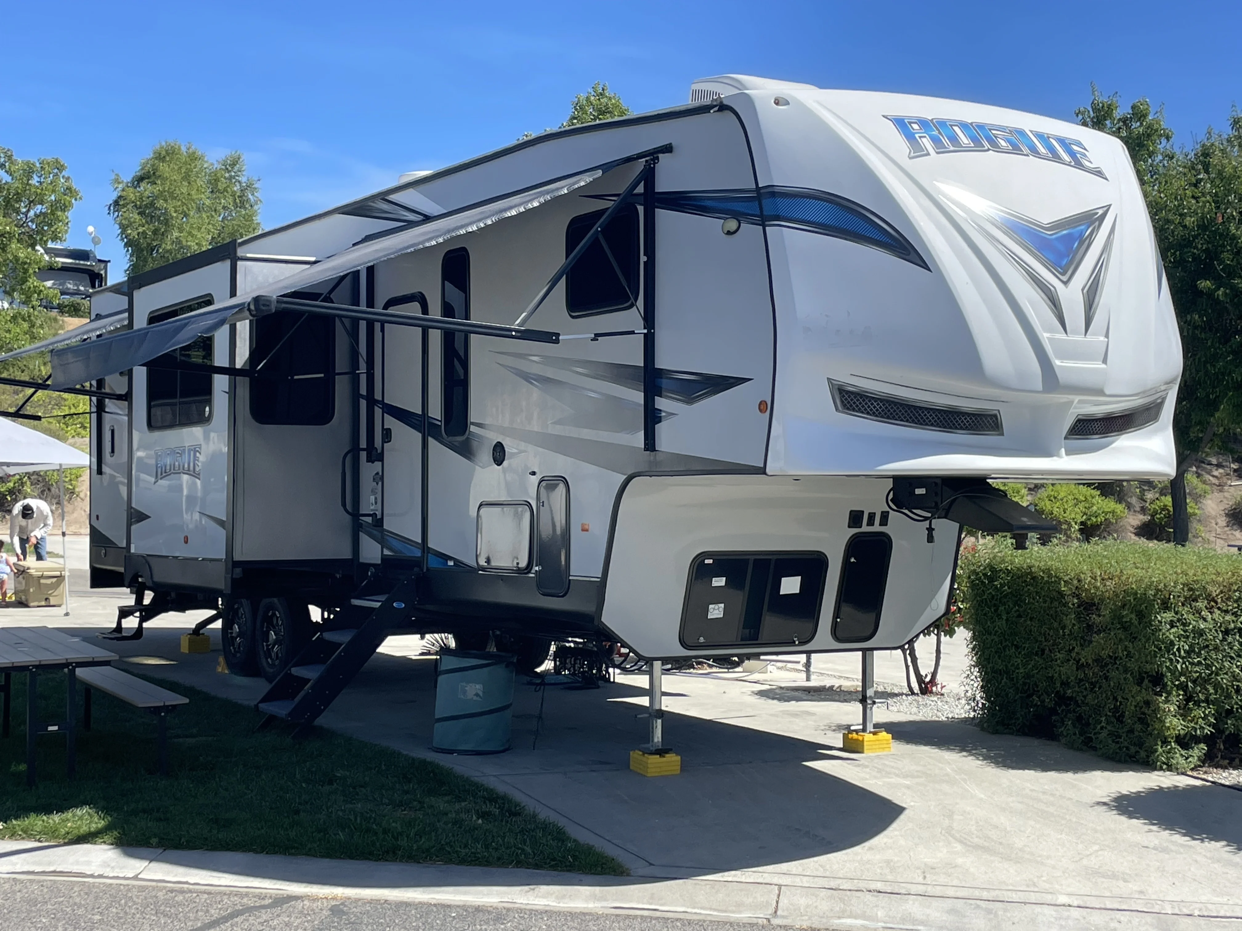 2020 FOREST RIVER VENGEANCE ROGUE exterior