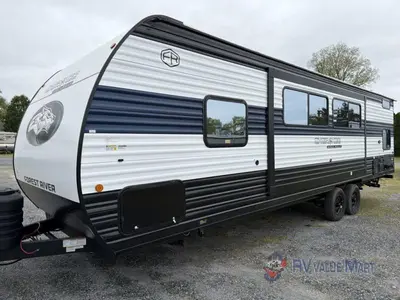 2026 Forest River RV Cherokee Grey Wolf photo 4