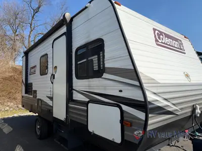 Used 2022 Dutchmen RV Coleman Lantern LT Series 18FQ