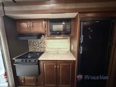 2016 Keystone RV Premier Ultra Lite photo 12