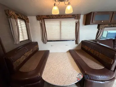 2016 Keystone RV Premier Ultra Lite photo 11