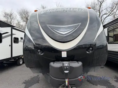2016 Keystone RV Premier Ultra Lite photo 2