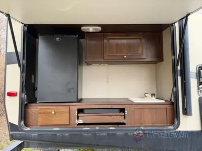 2016 Keystone RV Premier Ultra Lite photo 8