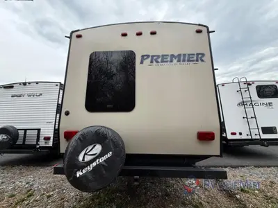 2016 Keystone RV Premier Ultra Lite photo 4