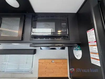 2021 Forest River RV Cherokee Grey Wolf photo 17