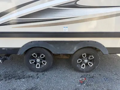 2017 Coachmen RV Freedom Express photo 5