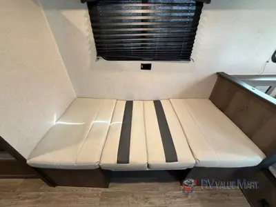 2020 Coachmen RV Clipper Ultra-Lite photo 12