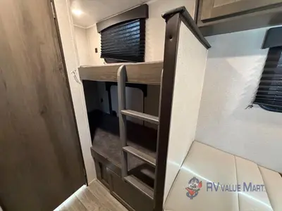 2020 Coachmen RV Clipper Ultra-Lite photo 14