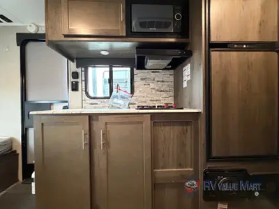 2020 Coachmen RV Clipper Ultra-Lite photo 16