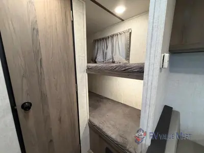 2022 Gulf Stream RV Kingsport Super Lite photo 15