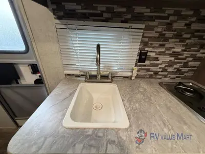 2022 Gulf Stream RV Kingsport Super Lite photo 11