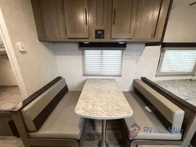 2022 Gulf Stream RV Kingsport Super Lite photo 9