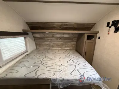 2022 Gulf Stream RV Kingsport Super Lite photo 8
