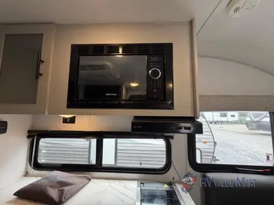 2022 Forest River RV Salem FSX photo 12