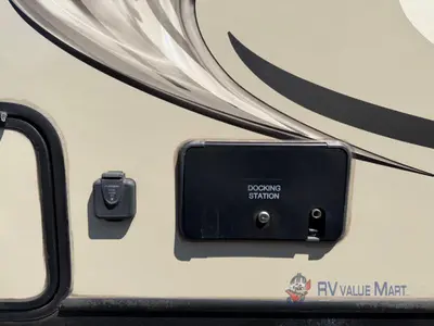 2017 Keystone RV Cougar X-Lite photo 6