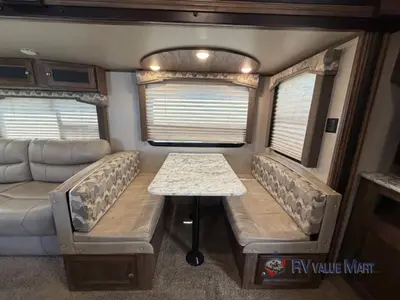 2017 Keystone RV Cougar X-Lite photo 12