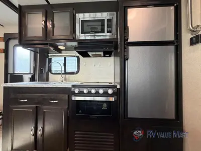 2020 Coachmen RV Spirit Ultra Lite photo 13