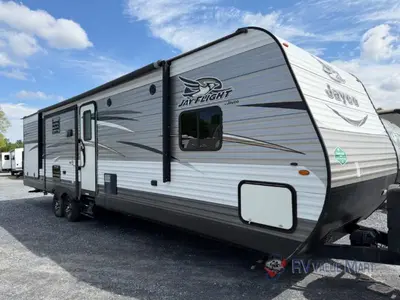 Used 2017 Jayco Jay Flight 33RBTS