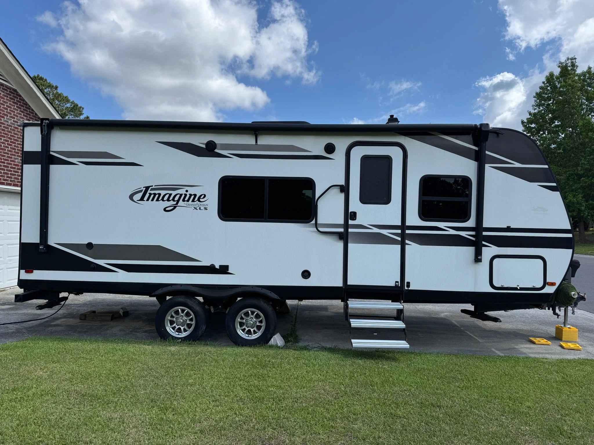 2020 GRAND DESIGN IMAGINE XLS exterior