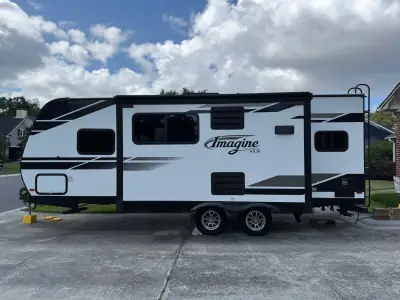 2020 GRAND DESIGN IMAGINE XLS photo 3