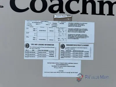 2017 Coachmen RV Freedom Express photo 27