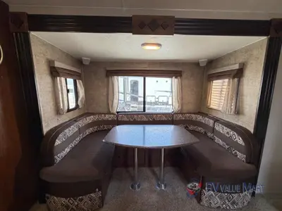 2017 Coachmen RV Freedom Express photo 12