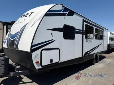 2021 CrossRoads RV Sunset Trail photo 3