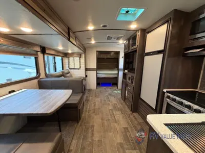 2021 CrossRoads RV Sunset Trail photo 9