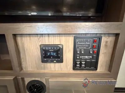 2021 CrossRoads RV Sunset Trail photo 23