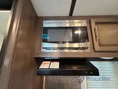 2021 CrossRoads RV Sunset Trail photo 16