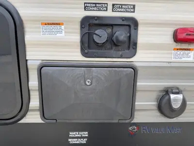 2016 Forest River RV Cherokee photo 6