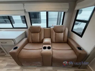 2025 Forest River RV Vibe photo 12