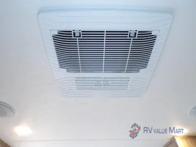 2022 Palomino SolAire photo 36