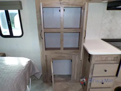 2022 Palomino SolAire photo 28